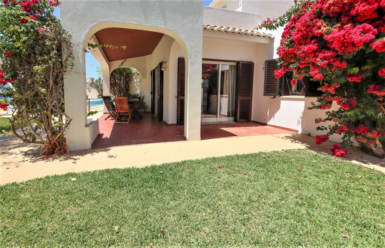 Villa Pedro - Swimming Pool - By Bedzy Albufeira Luaran gambar